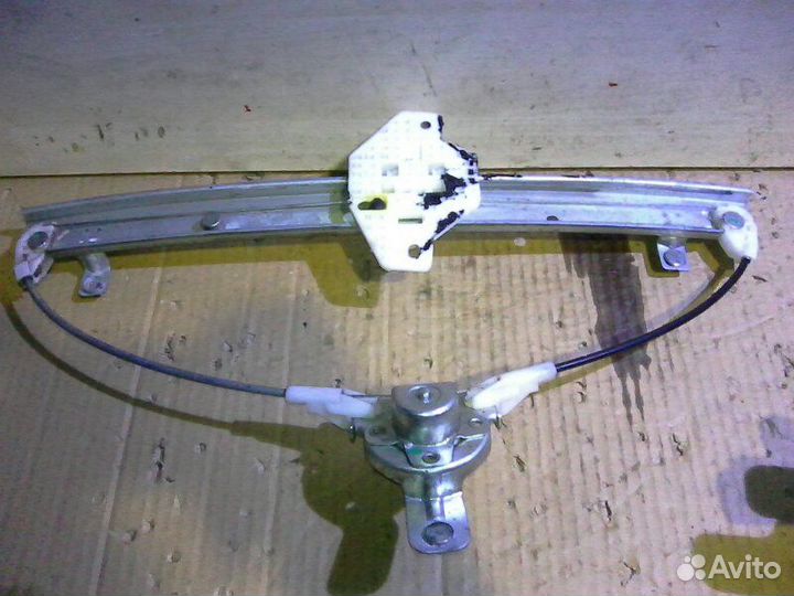 Стеклоподъемник задний правый Hyundai Solaris 1