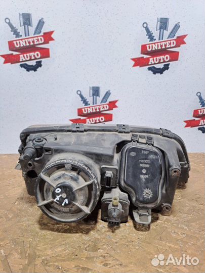 Фара левая Volvo V70 2.5D 1998