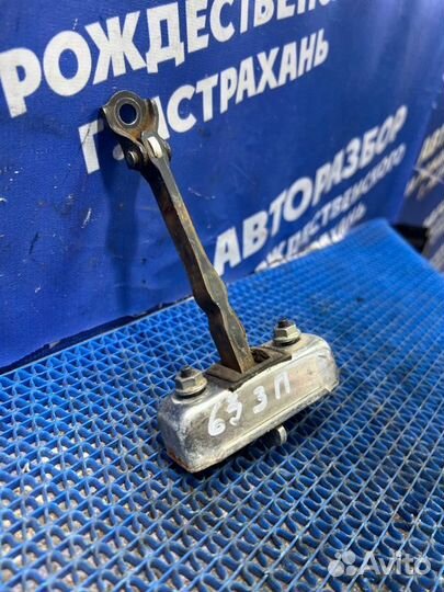 Ограничитель двери Toyota Auris хэтчбек 1ZR 2007