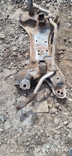 Подрамник на geely mk