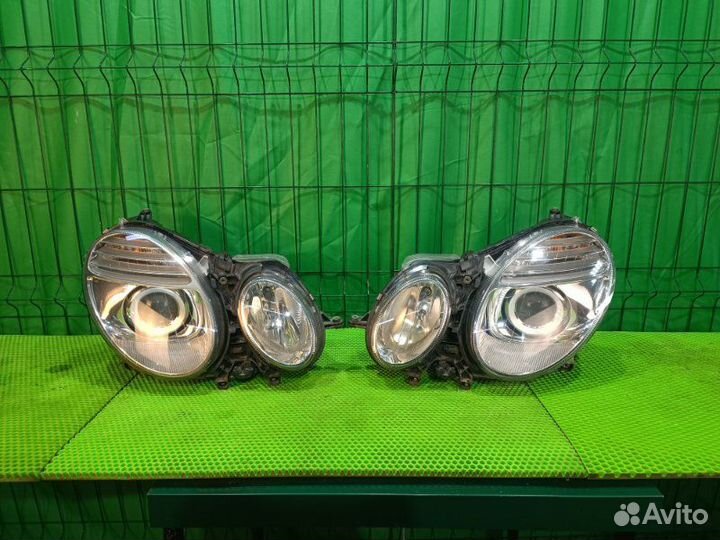 Фара левая+фара правая Mercedes-Benz E W211