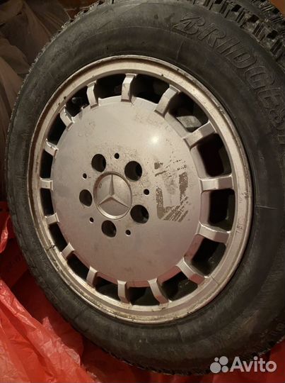 Компект дисков с зимней резиной Mercedes 185/65/15