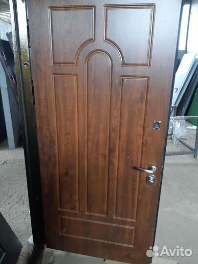 Двери металлические от производителя 3001