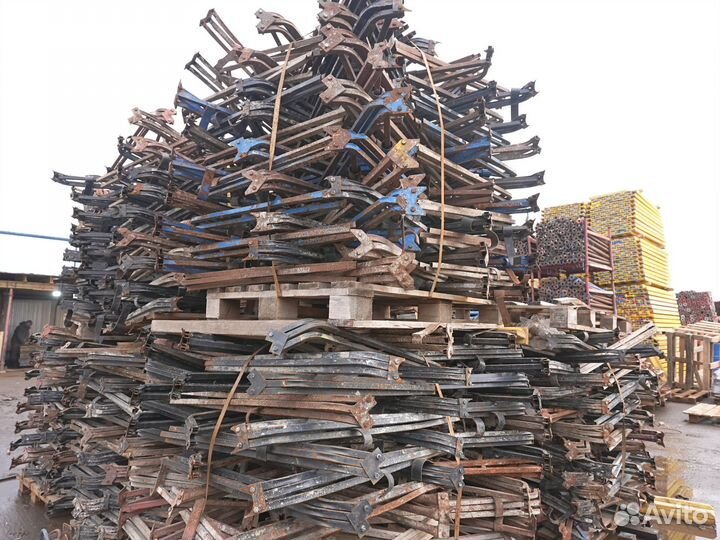 Тренога для опалубки Б/У Продажа и аренда