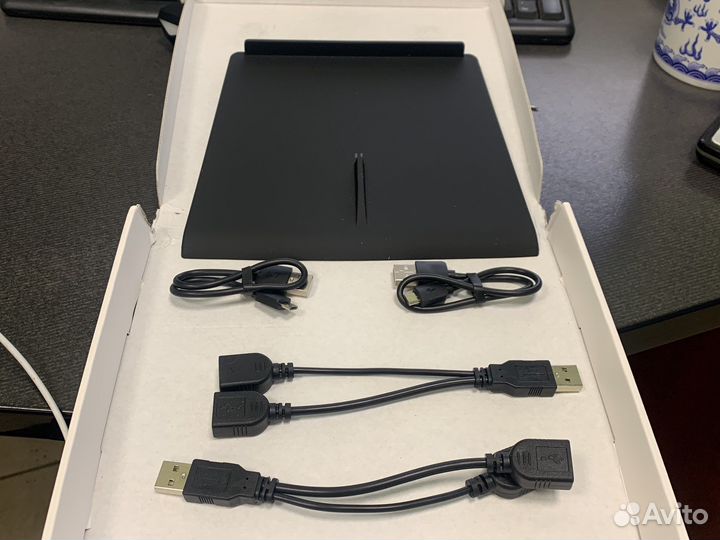 Беспроводная автомобильная зарядка