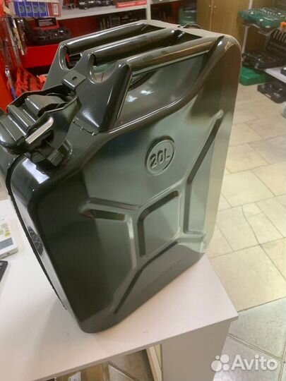 Канистра металлическая 20 литров