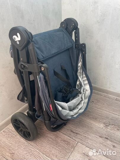 Прогулочная коляска Carrello Eclipse