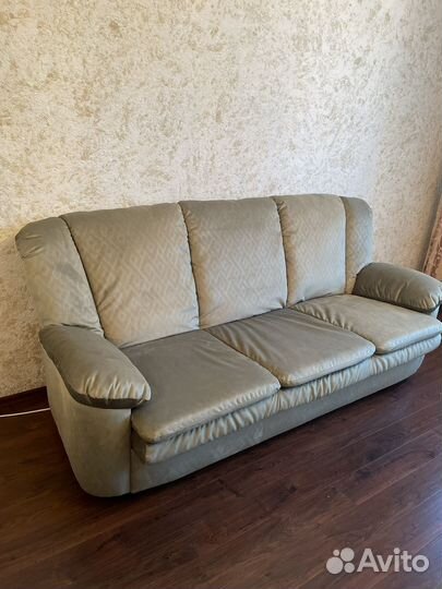 Комплект диван и кресло