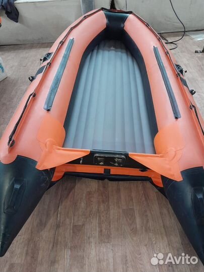 Лодка solar 380