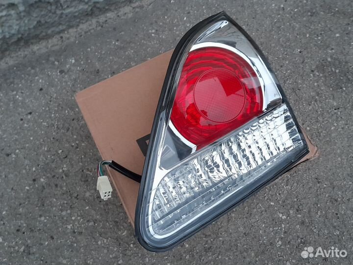 Lexus RX300 Фонарь задний правый Новый