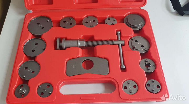 Набор инструментов сведения тормозных цилиндров
