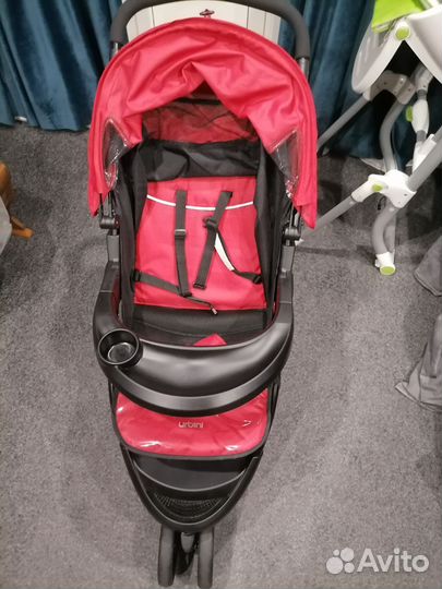 Прогулочная коляска