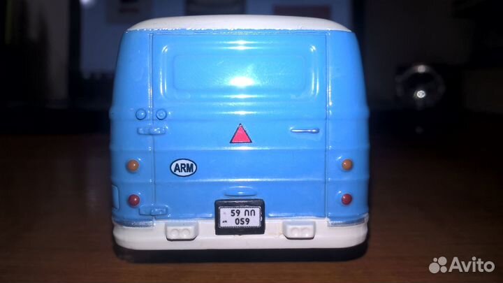 Модель автомобиля ераз 762б 1:43