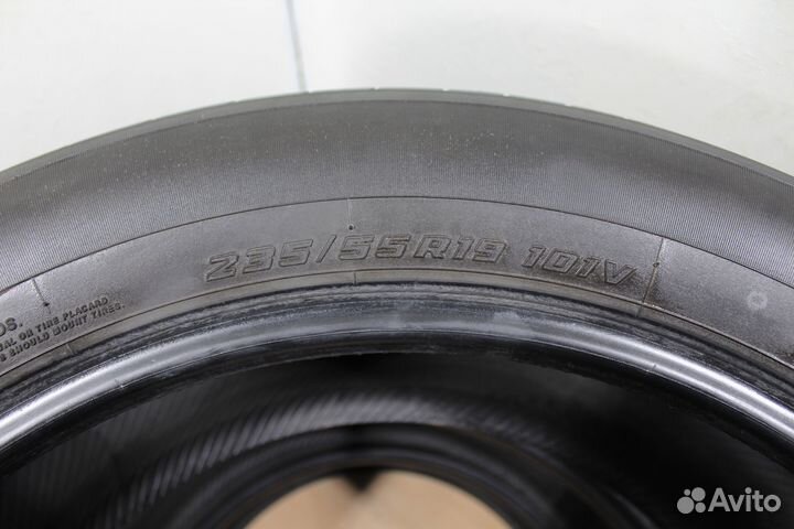 Yokohama Advan Sport V105 235/55 R19 101V
