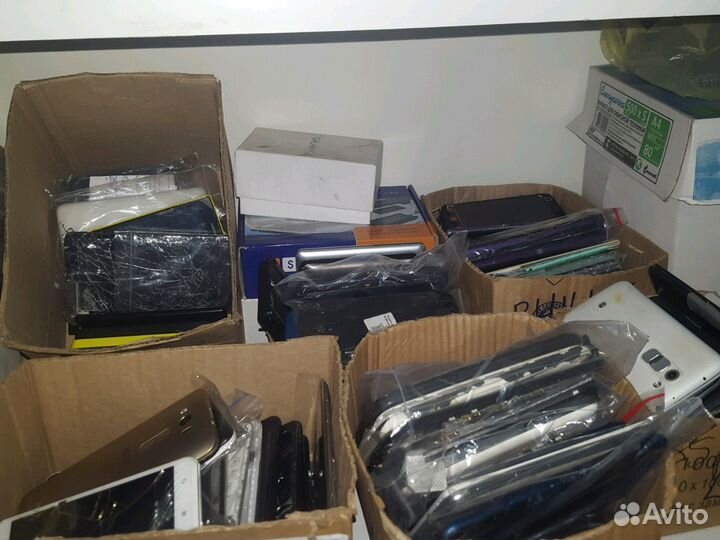 Телефоны на запчасти. только из списка