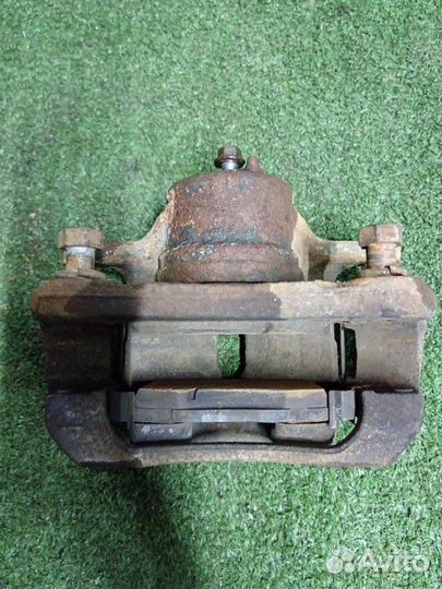 Суппорт тормозной передний левый Hyundai Creta GS