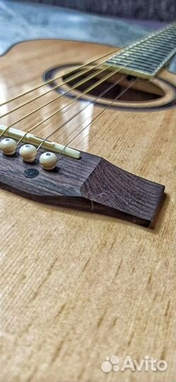 Гитара электроакустическая