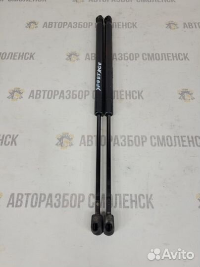 Амортизаторы стекла крышки багаж. Kia Sportage 2