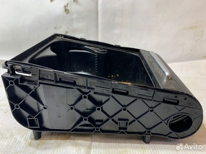 Подстаканник Volkswagen Passat B6 2005-2010