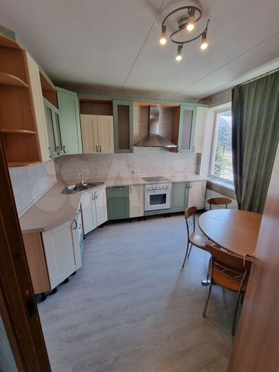 3-к. квартира, 78 м², 1/16 эт.