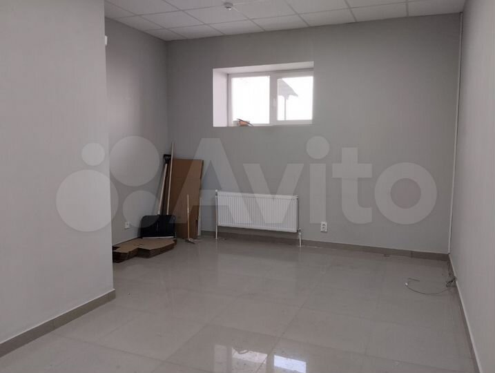 Торговая площадь, 47 м² красная лния