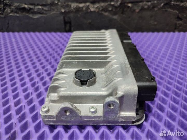 Блок управления двс Toyota Harrier AVU65-0028375