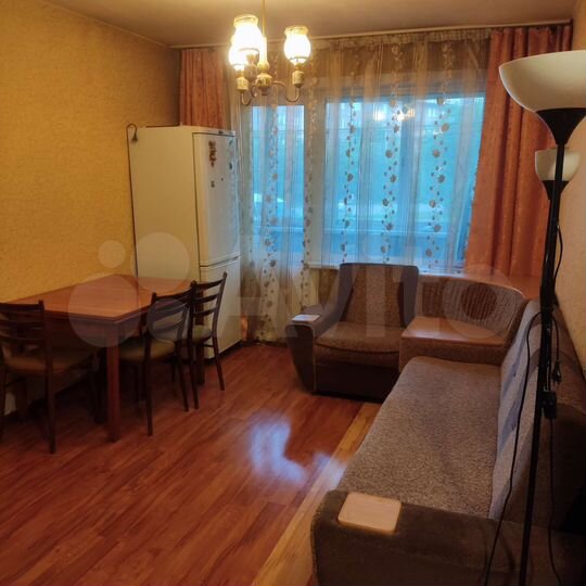 2-к. квартира, 52 м², 1/5 эт.