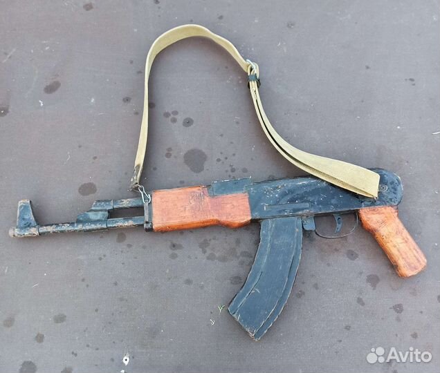 Игрушечный автомат