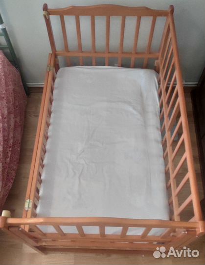 Детская кровать-трансформер с функцией качания