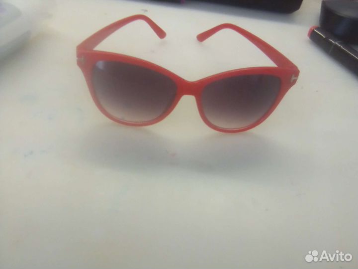 Солнцезащитные очки женские