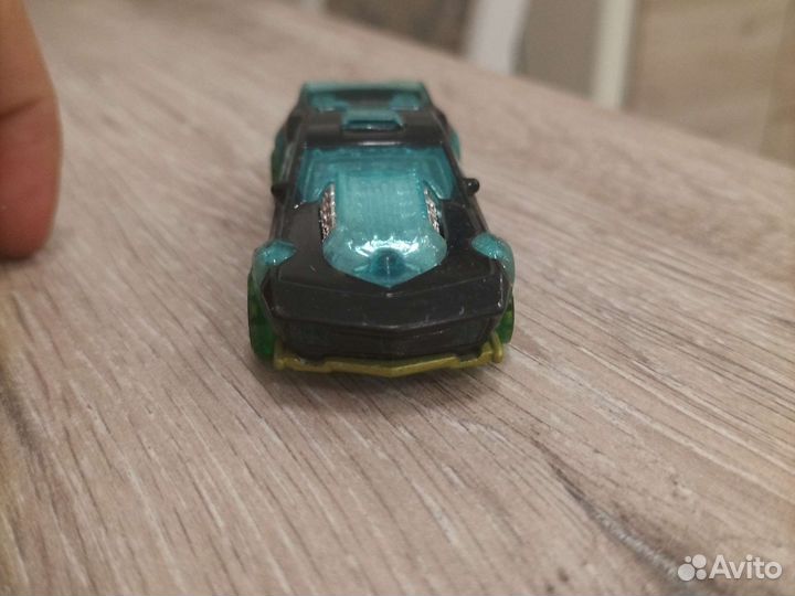 Hot wheels машина