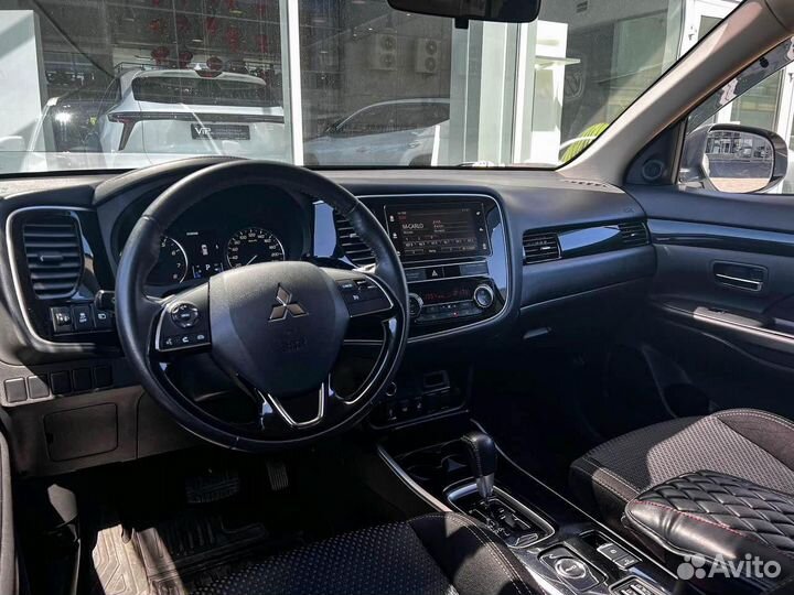 Mitsubishi Outlander 2.0 CVT, 2019, 116 625 км