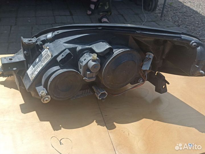 Правая фара нисан примера