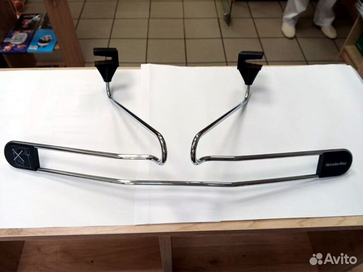 Вешалка на сиденье Mercedes