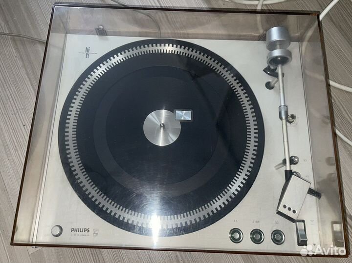 Проигрыватель Philips 212 прошлый век