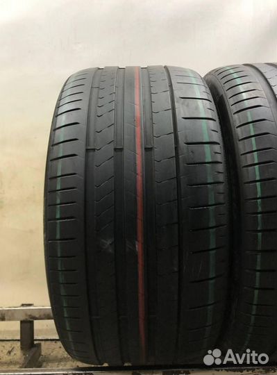 Pirelli P Zero PZ4 285/30 R22 101Y