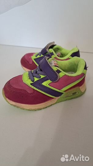 Кроссовки для девочки