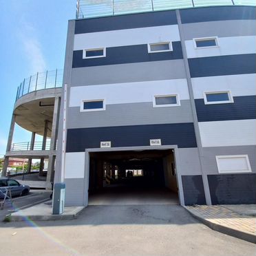 Машиноместо, 14 м²