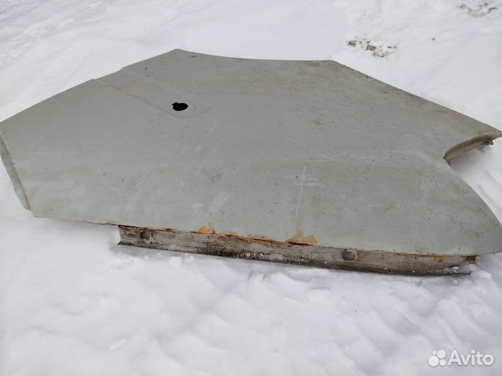 Крыло левое на газель