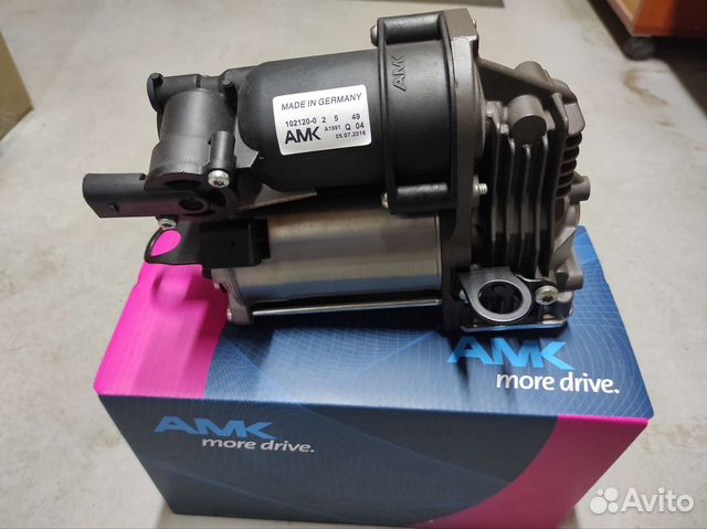 Компрессор пневмоподвески Mercedes W221 S221