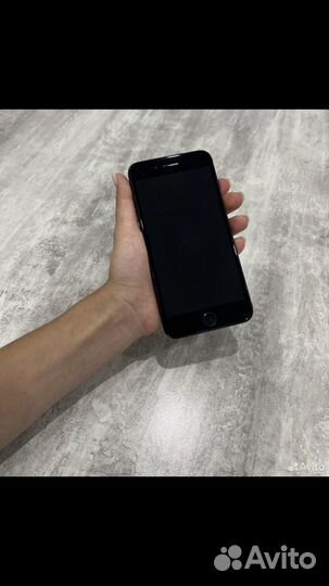 Телефон iPhone 7 plus 128gb