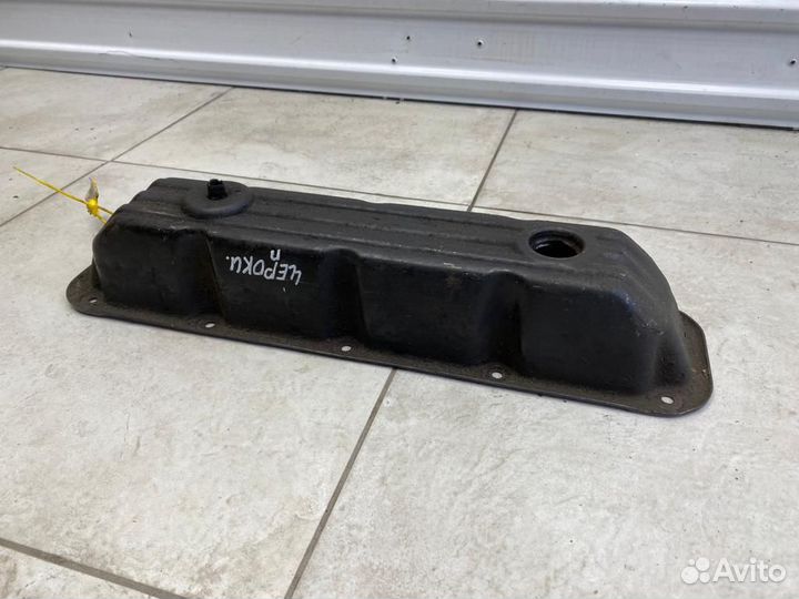 Клапанная крышка Jeep Grand Cherokee ZJ 5.2