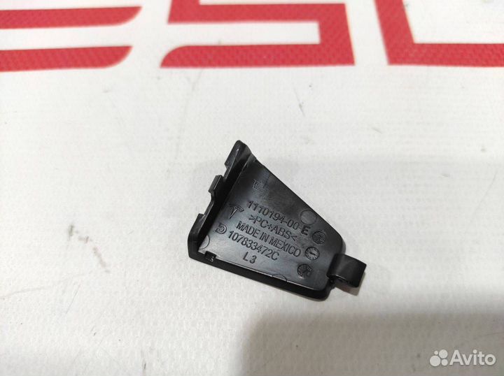 Заглушка пластиковая карты двери Tesla Model 3