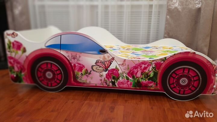 Детская кроватка- машинка с матрасом и бортиками