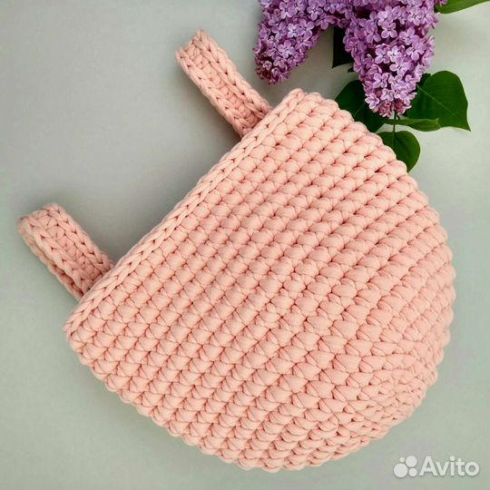 Вязаная подвесная корзина