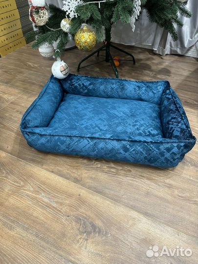 Лежанка для маленьких собак