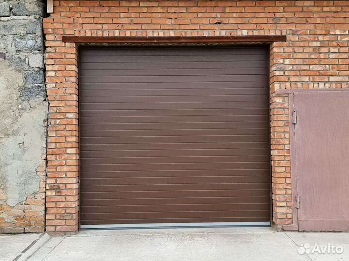 Секционные ворота