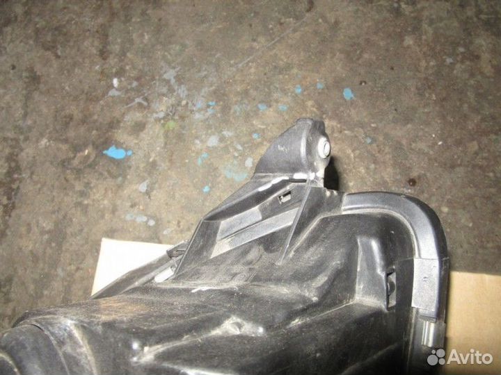 Фара левая Mercedes Benz W220