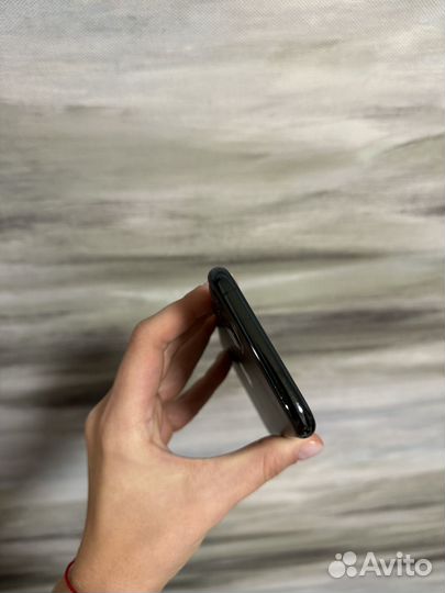 iPhone 11 Pro, 64 ГБ