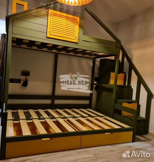 Двухъярусная кровать